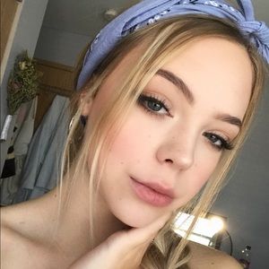 Meet your Posher, Jenna